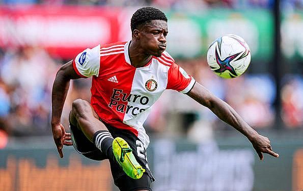 牛棚也能更 牛棚也能更